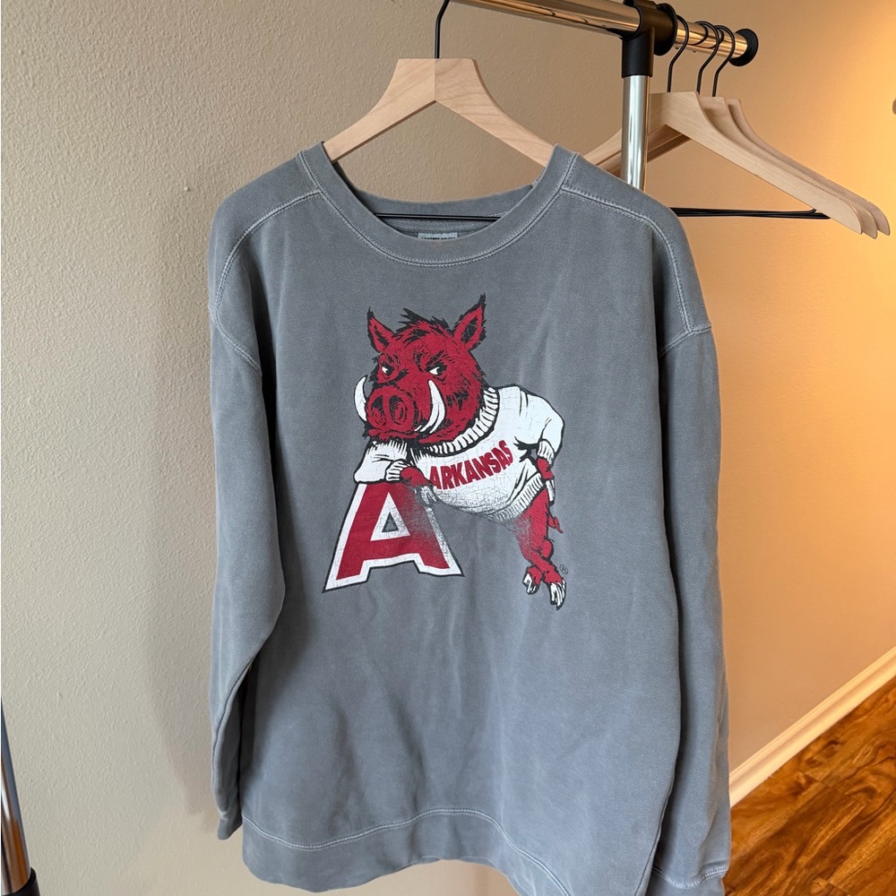 Comfort Colors Gray Arkansas Graphic Crewneck Sweater